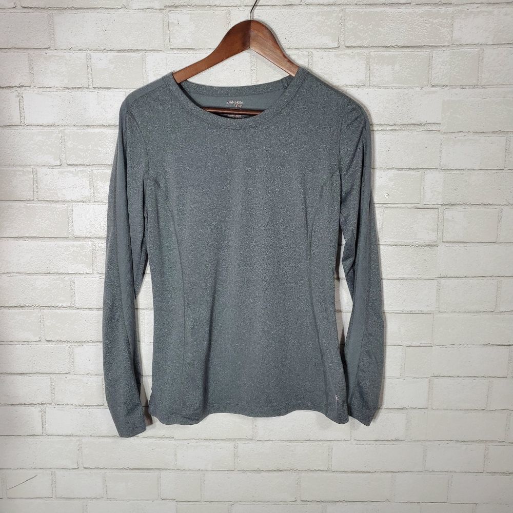 Danskin gray fitted long sleeve tee
